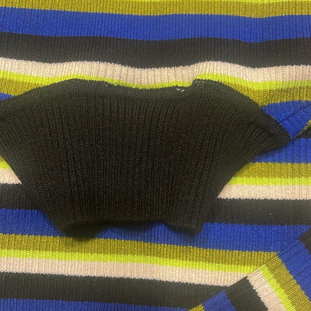 Turtle neck!!! - Picture 7 of 7